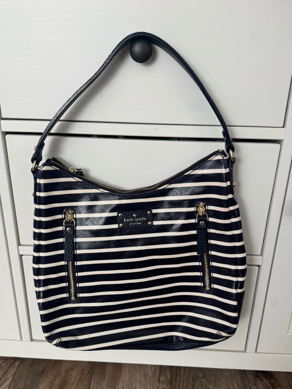 kate spade new york Grove Court Stripe-Mina Hobo Navy Blue and White - Picture 3 of 10